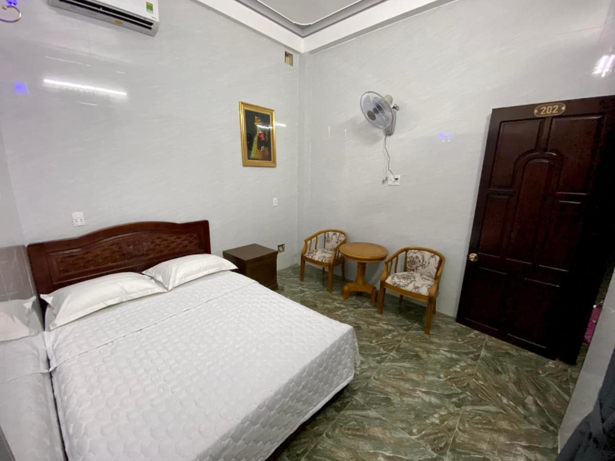 Nha Nghi Duy Tan Motel 140 Nguyen Du 0353007568 Quảng Ngãi Eksteriør bilde
