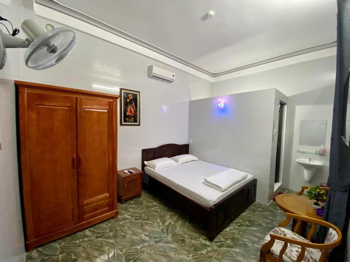 Nha Nghi Duy Tan Motel 140 Nguyen Du 0353007568 Quảng Ngãi Eksteriør bilde