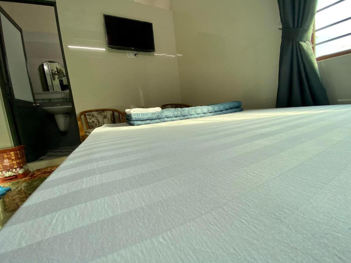 Nha Nghi Duy Tan Motel 140 Nguyen Du 0353007568 Quảng Ngãi Eksteriør bilde