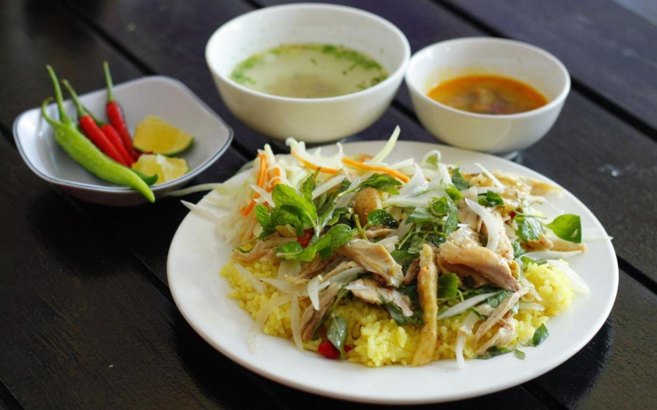 Nha Nghi Duy Tan Motel 140 Nguyen Du 0353007568 Quảng Ngãi Eksteriør bilde